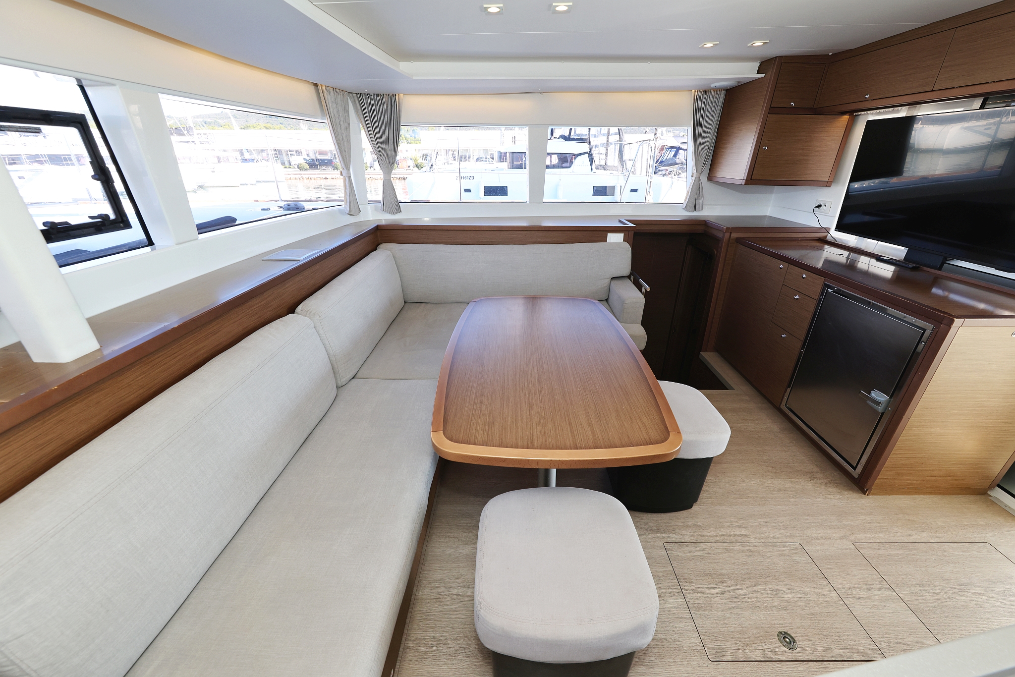 Lagoon 450 F — photo 5