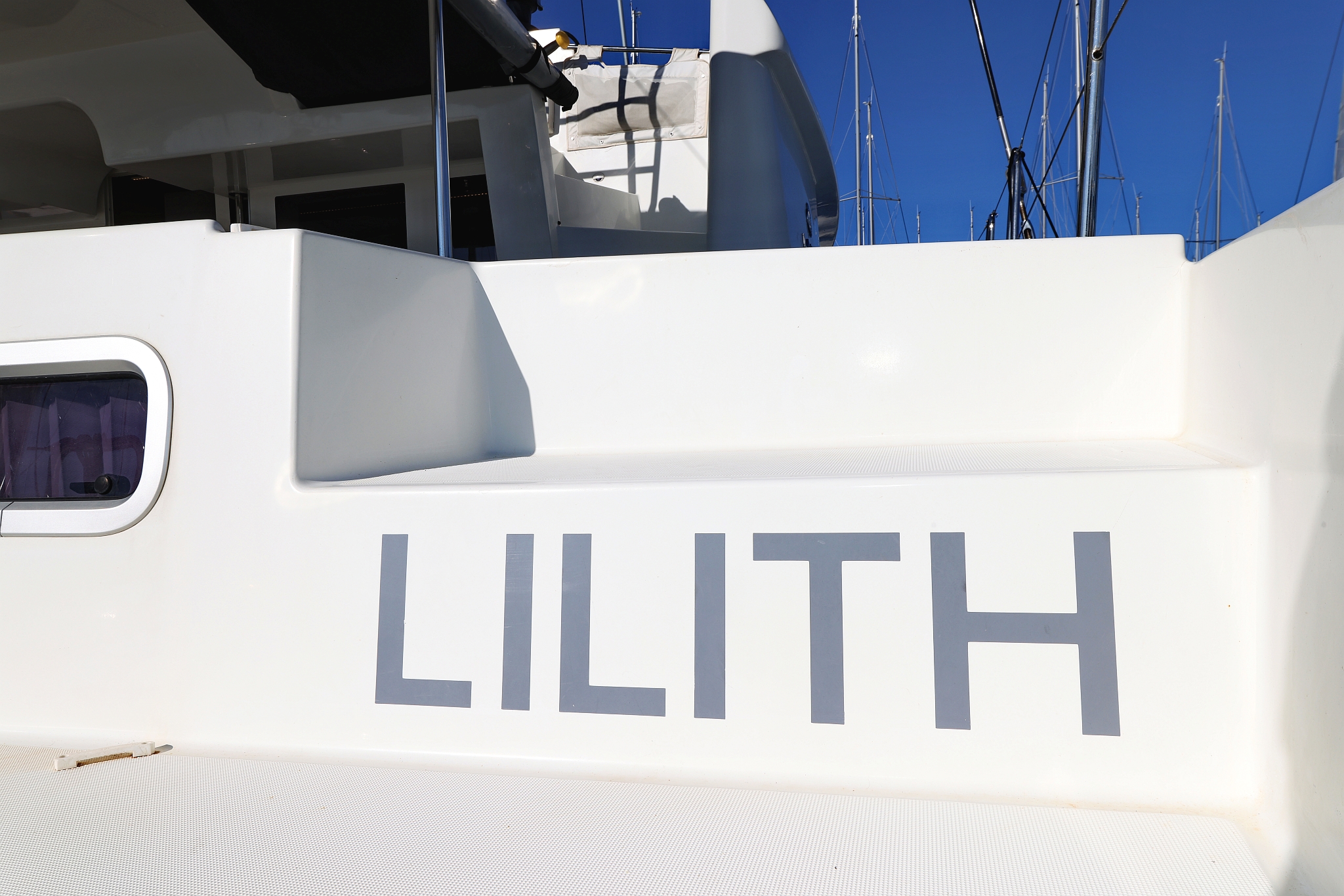 Lagoon 450 F — photo 46