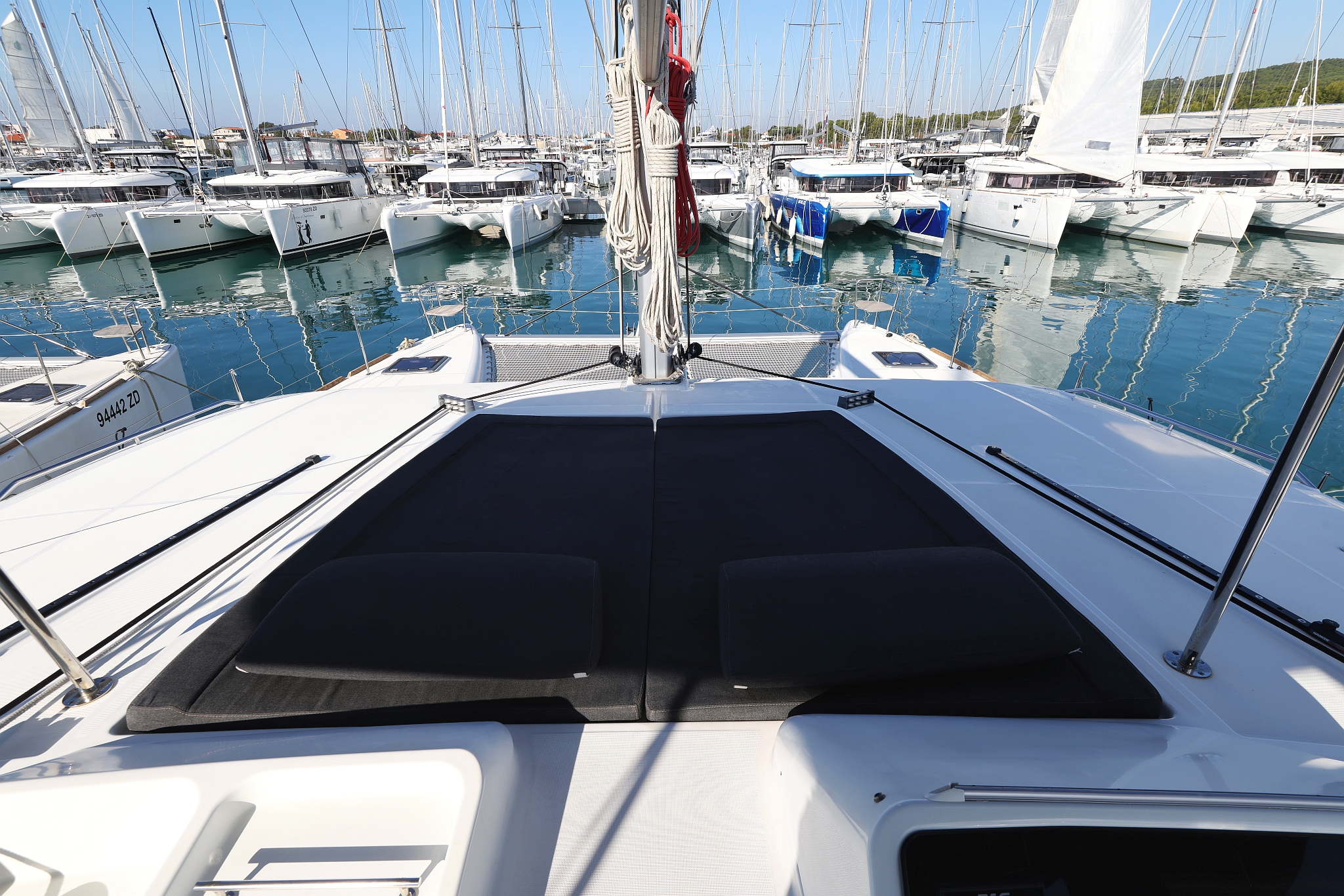 Lagoon 450 F — photo 51