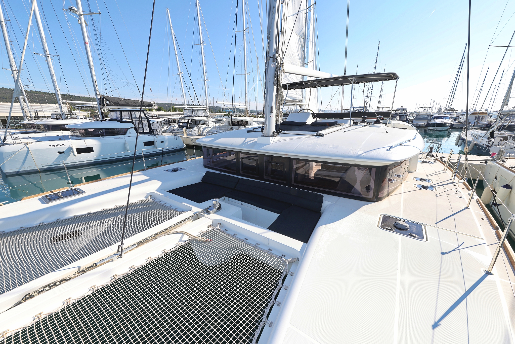 Lagoon 450 F — photo 56
