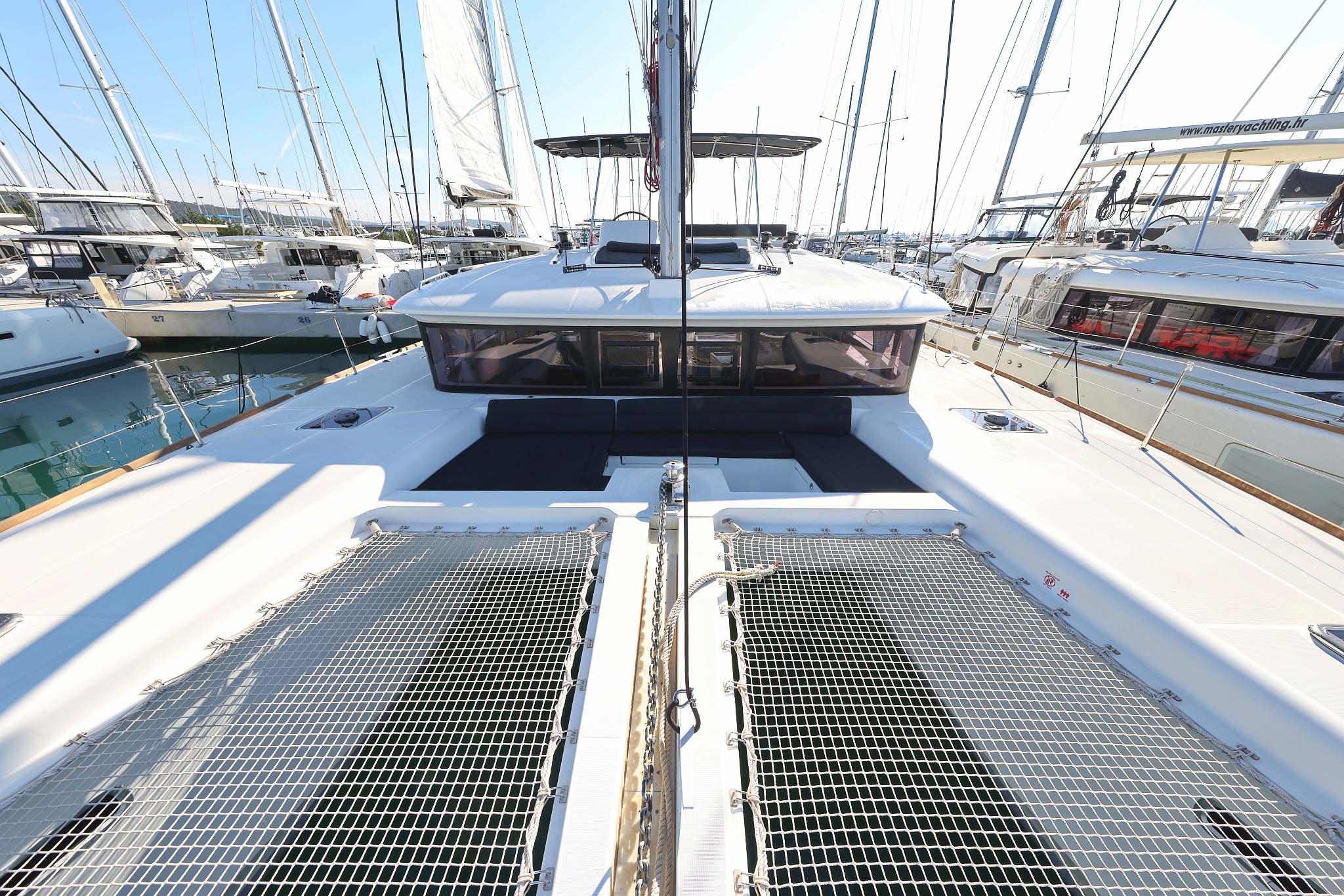 Lagoon 450 F — photo 28