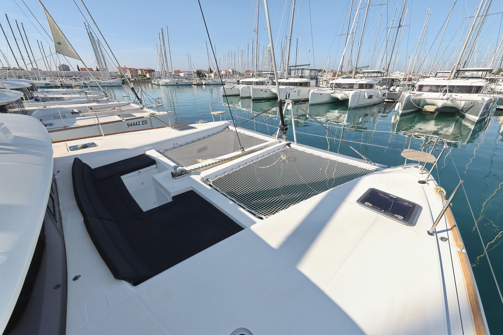 Lagoon 450 F — photo 31