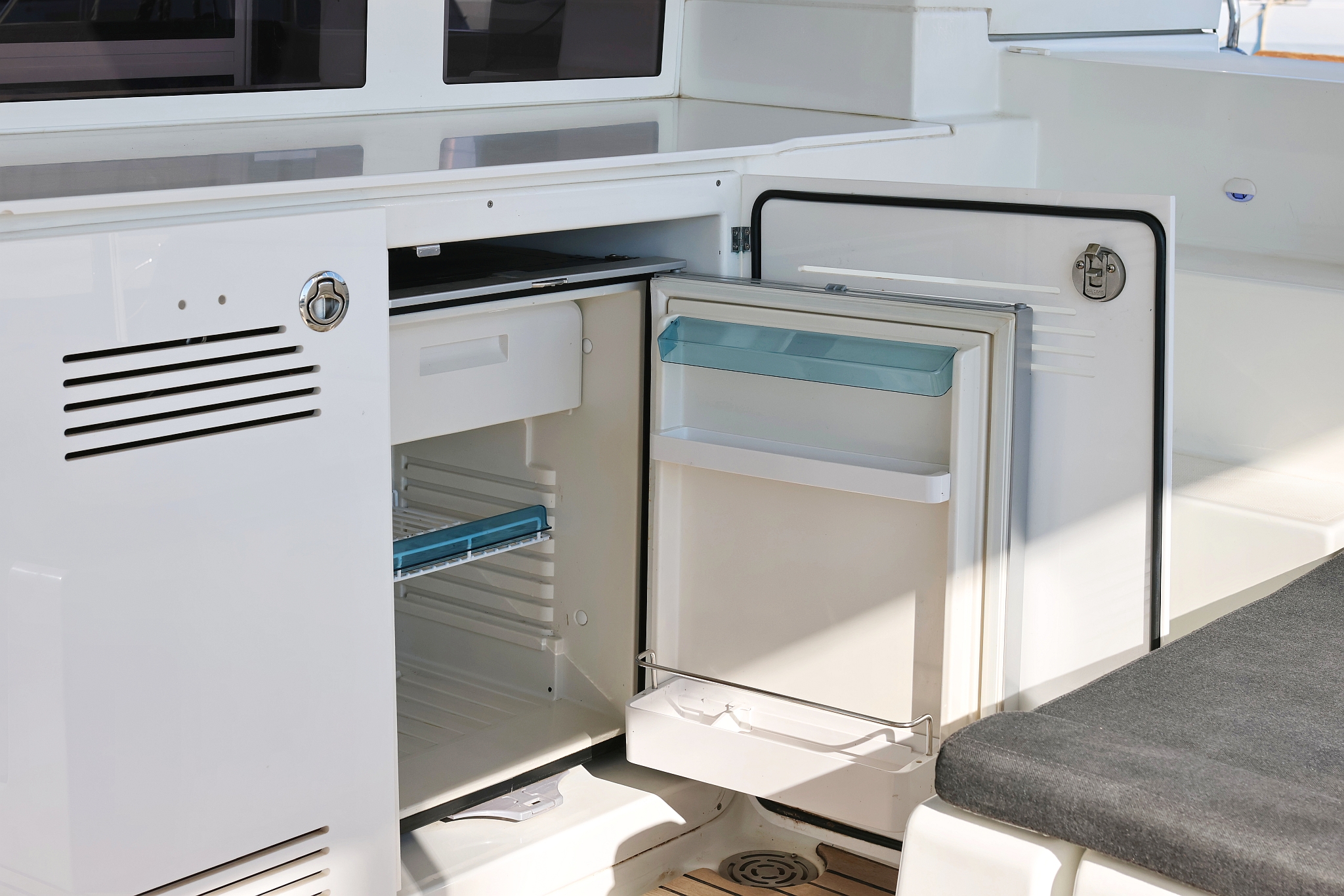 Lagoon 450 F — photo 41