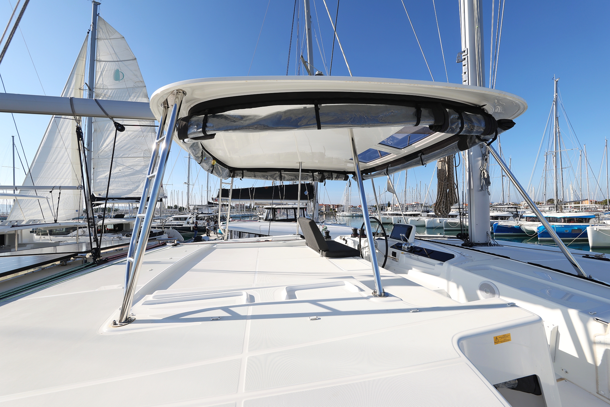 Lagoon 46 — photo 47