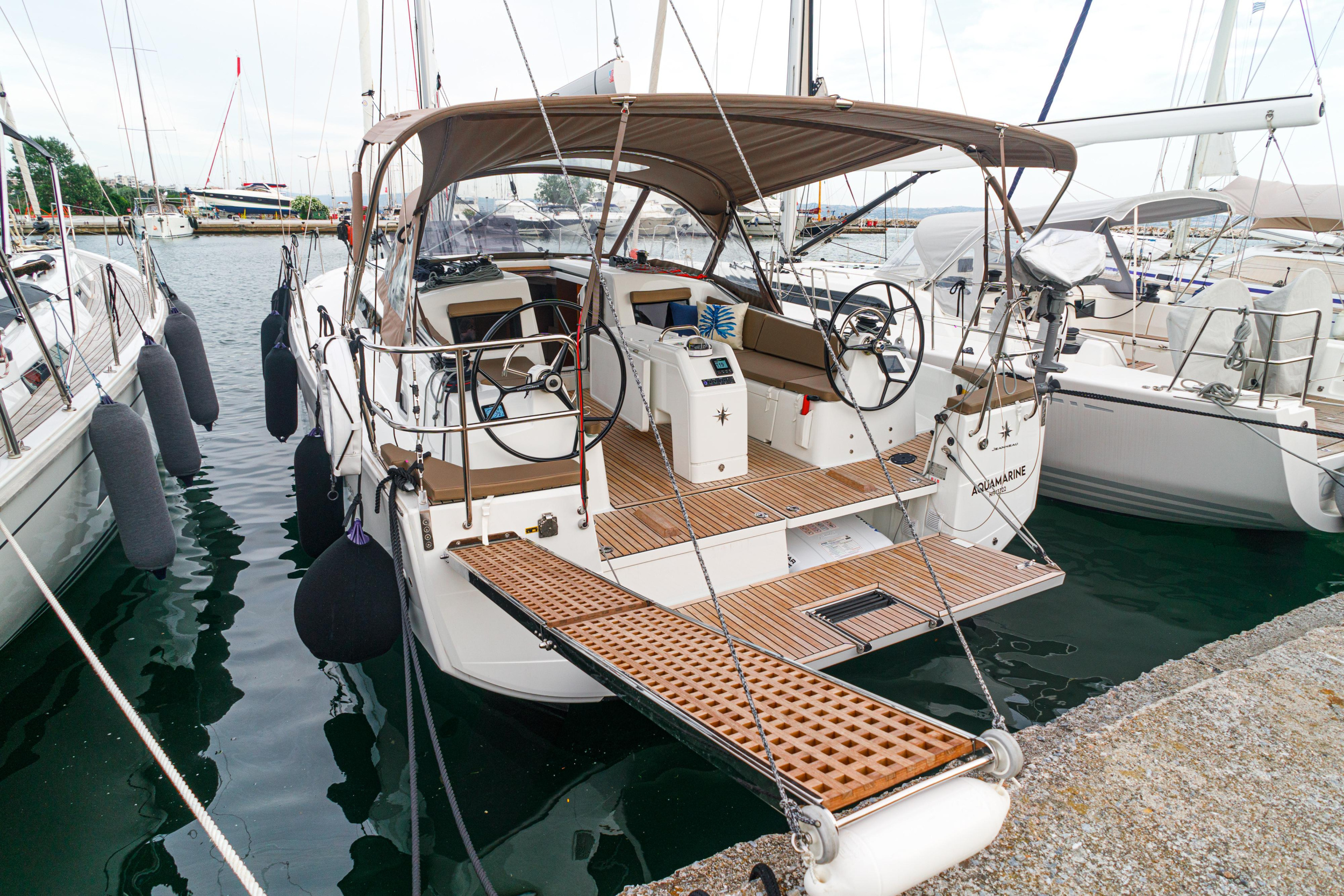 Sun Odyssey 410 — photo 25