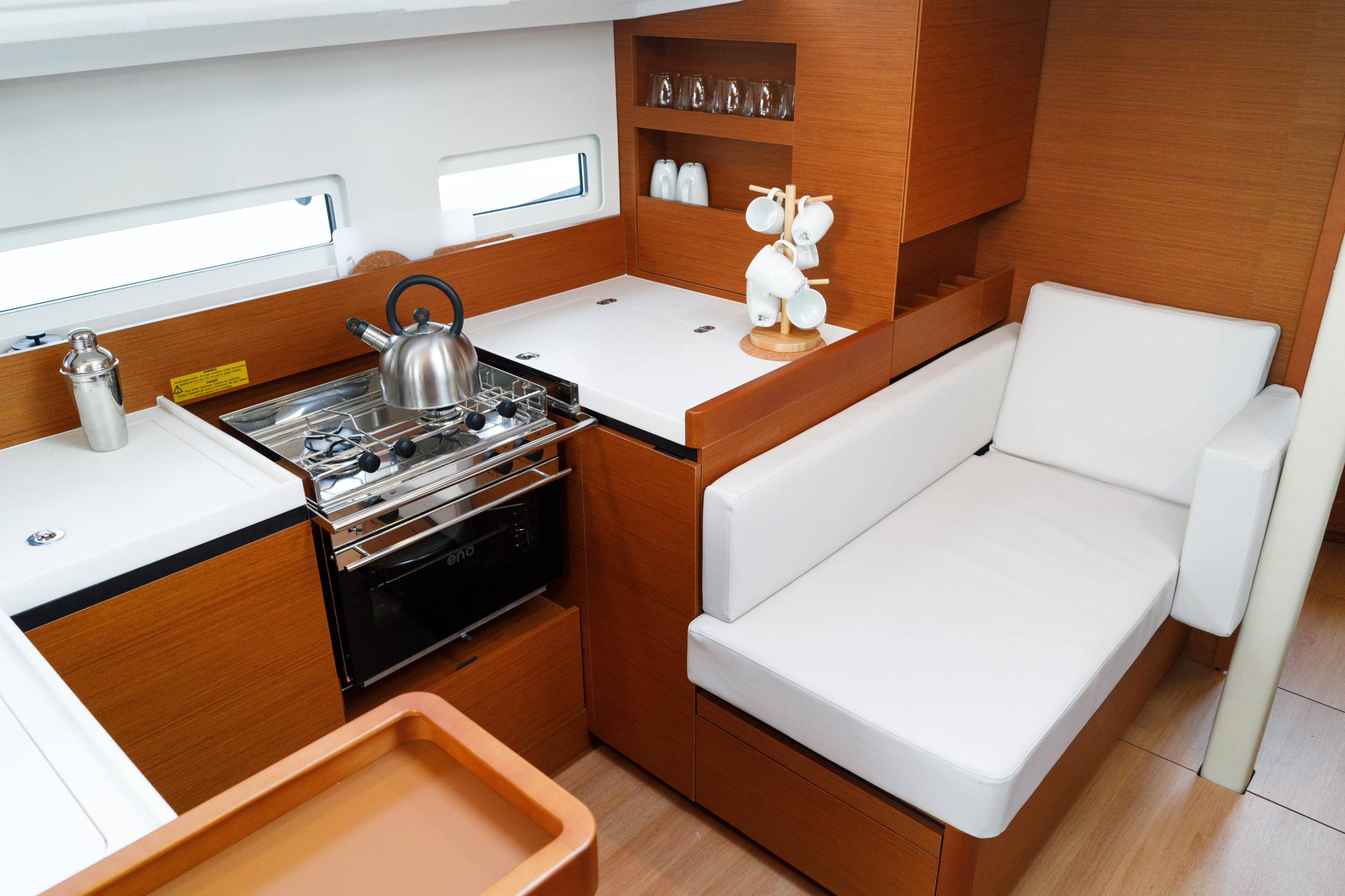 Sun Odyssey 410 — photo 11