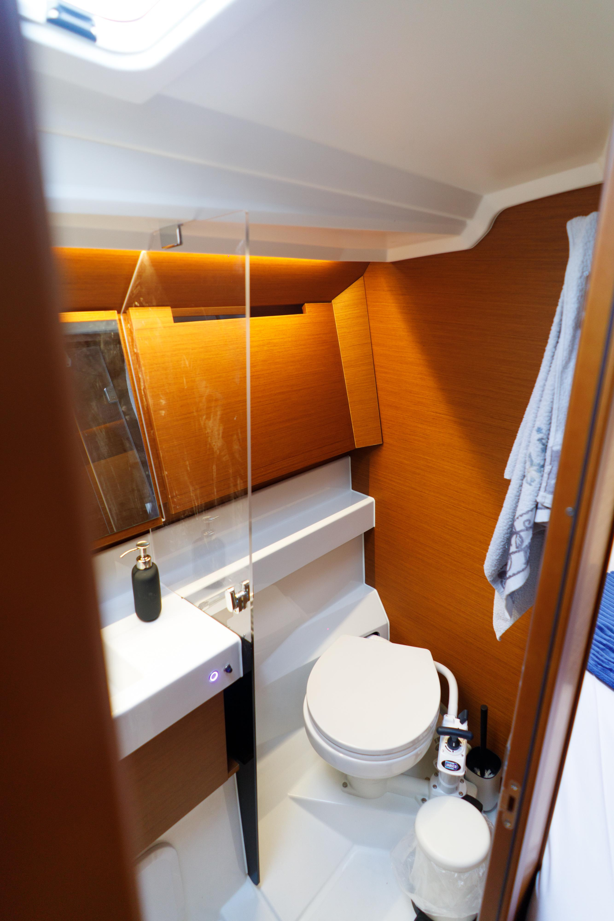 Sun Odyssey 410 — photo 13