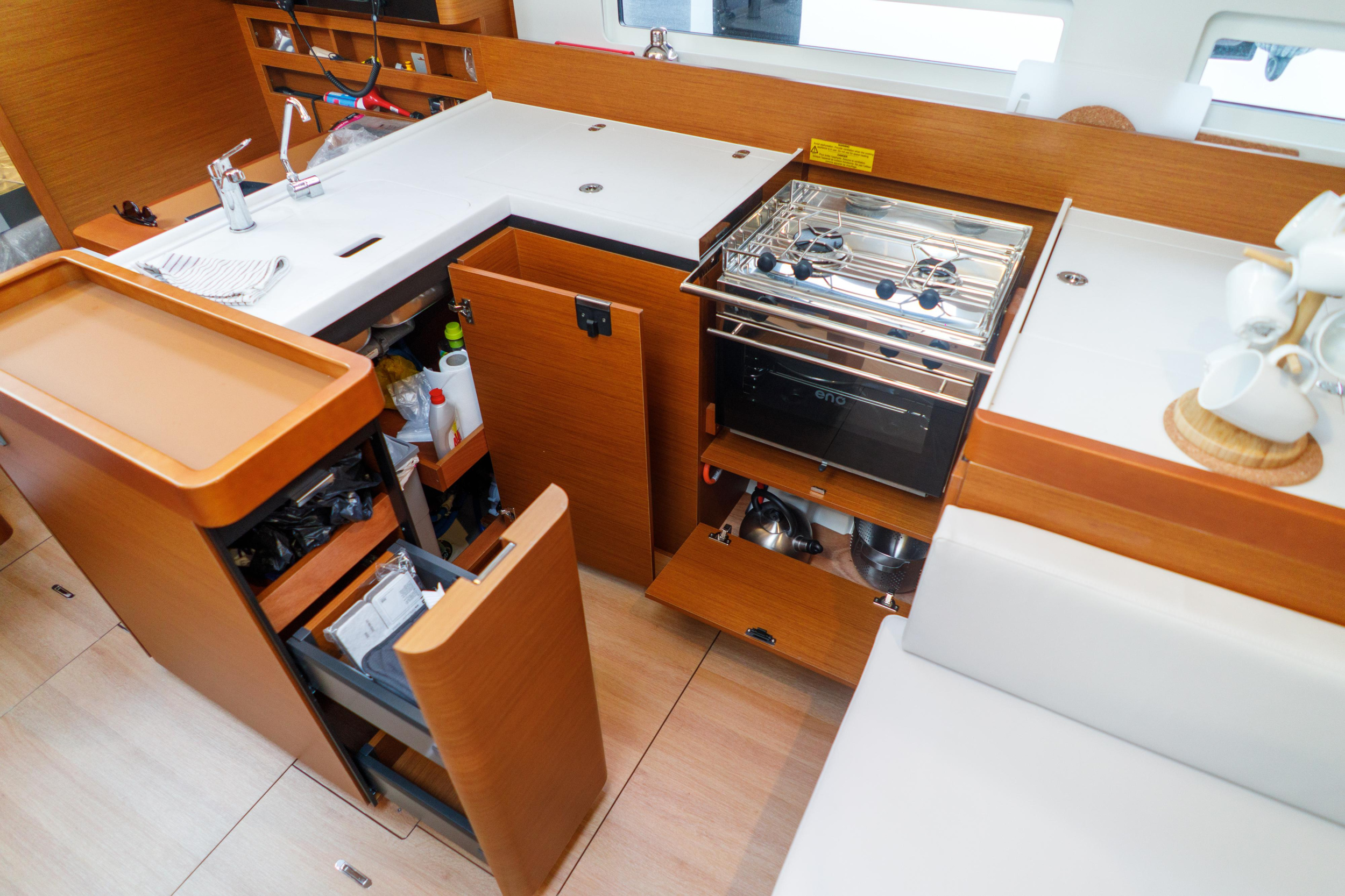 Sun Odyssey 410 — photo 52