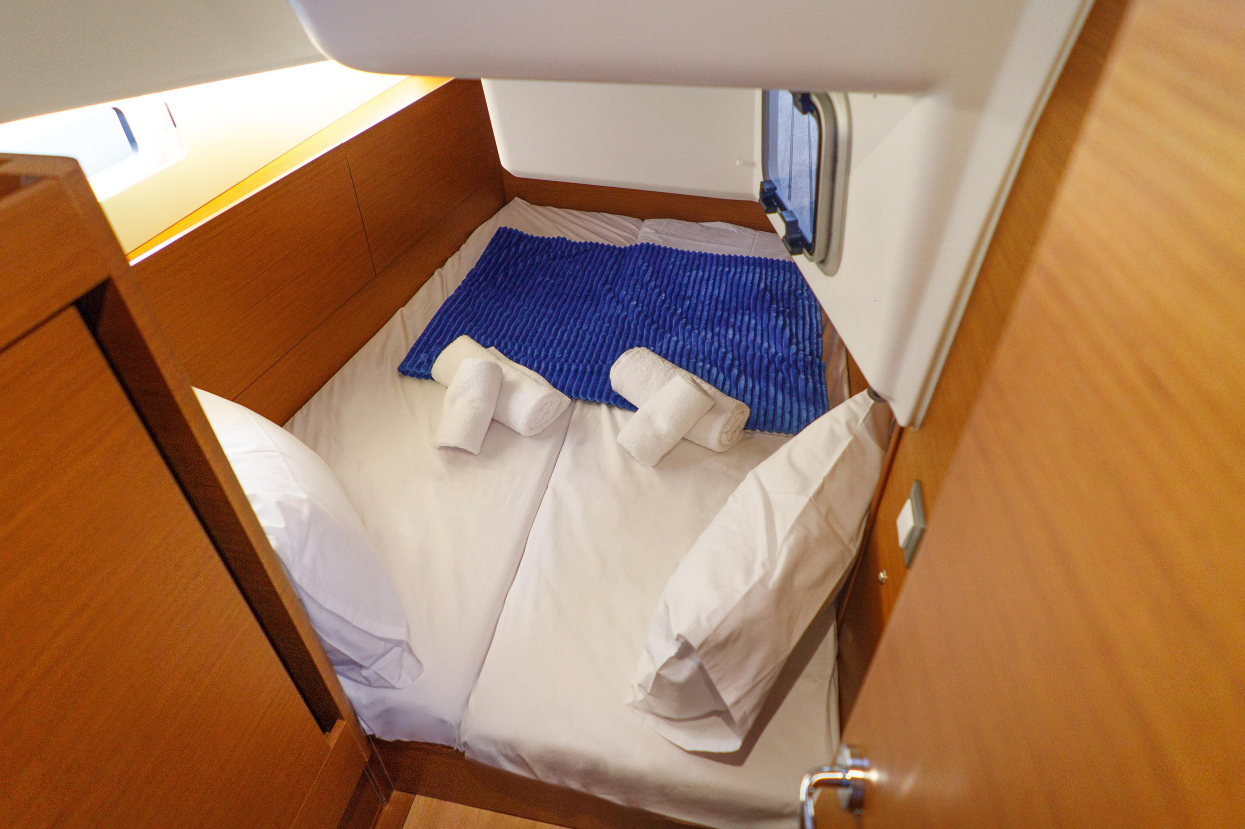 Sun Odyssey 410 — photo 42
