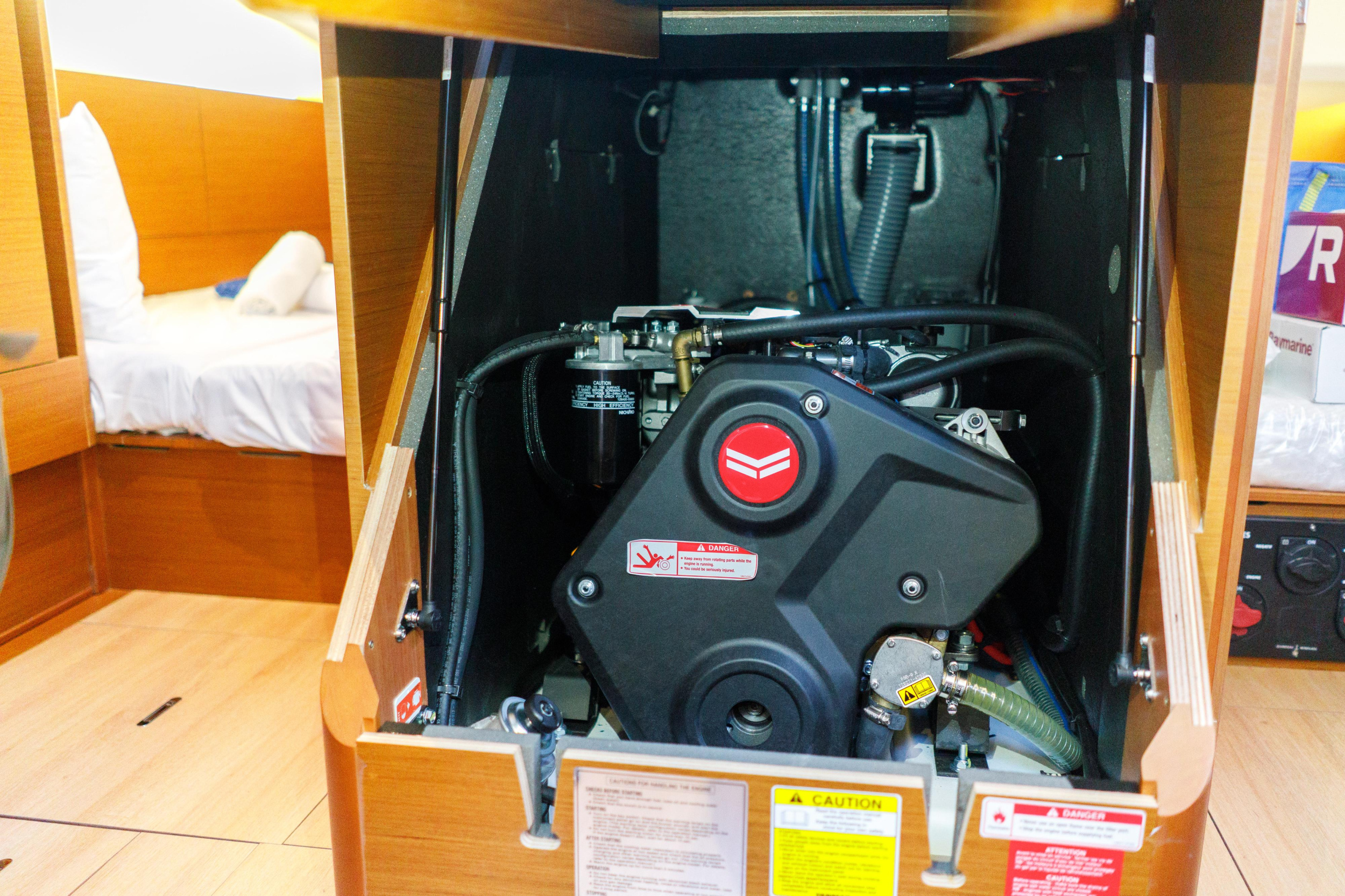 Sun Odyssey 410 — photo 12