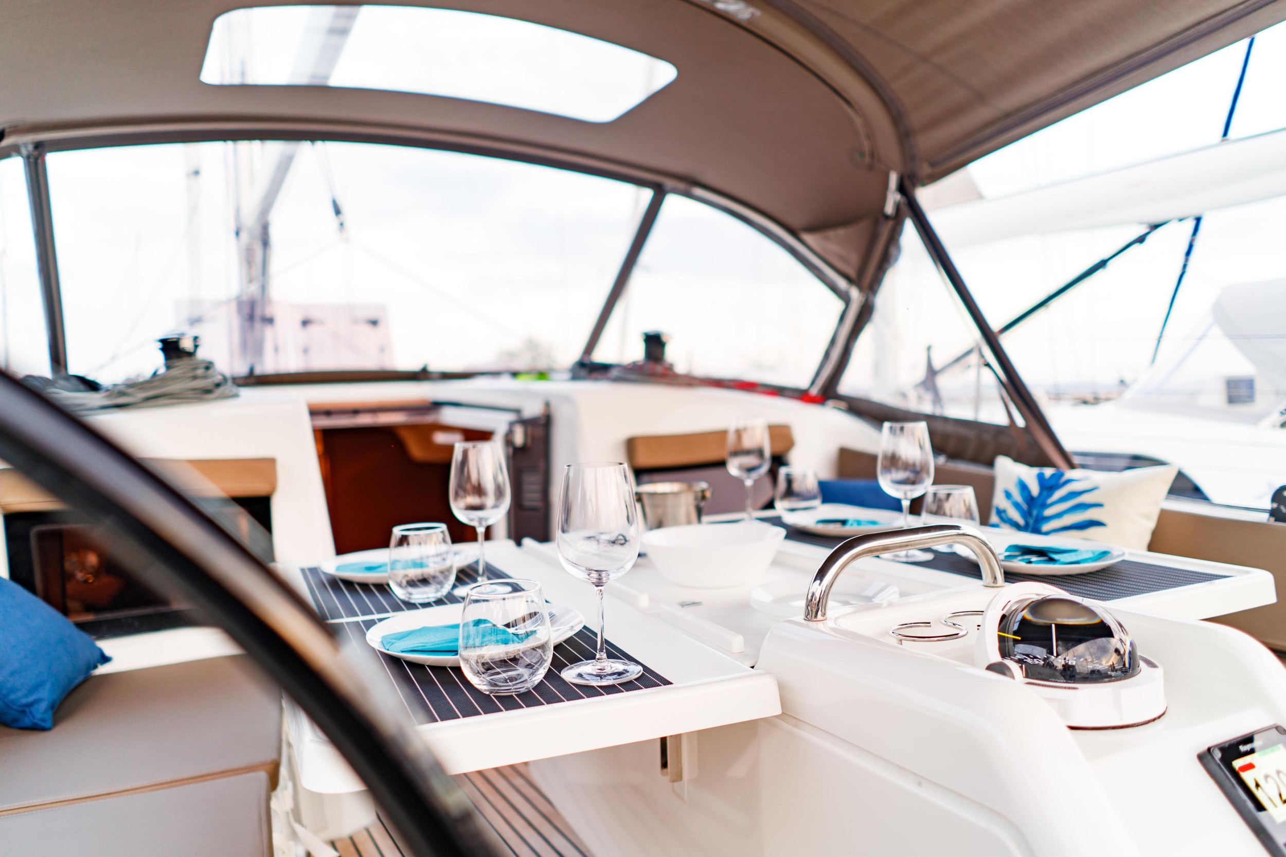 Sun Odyssey 410 — photo 20