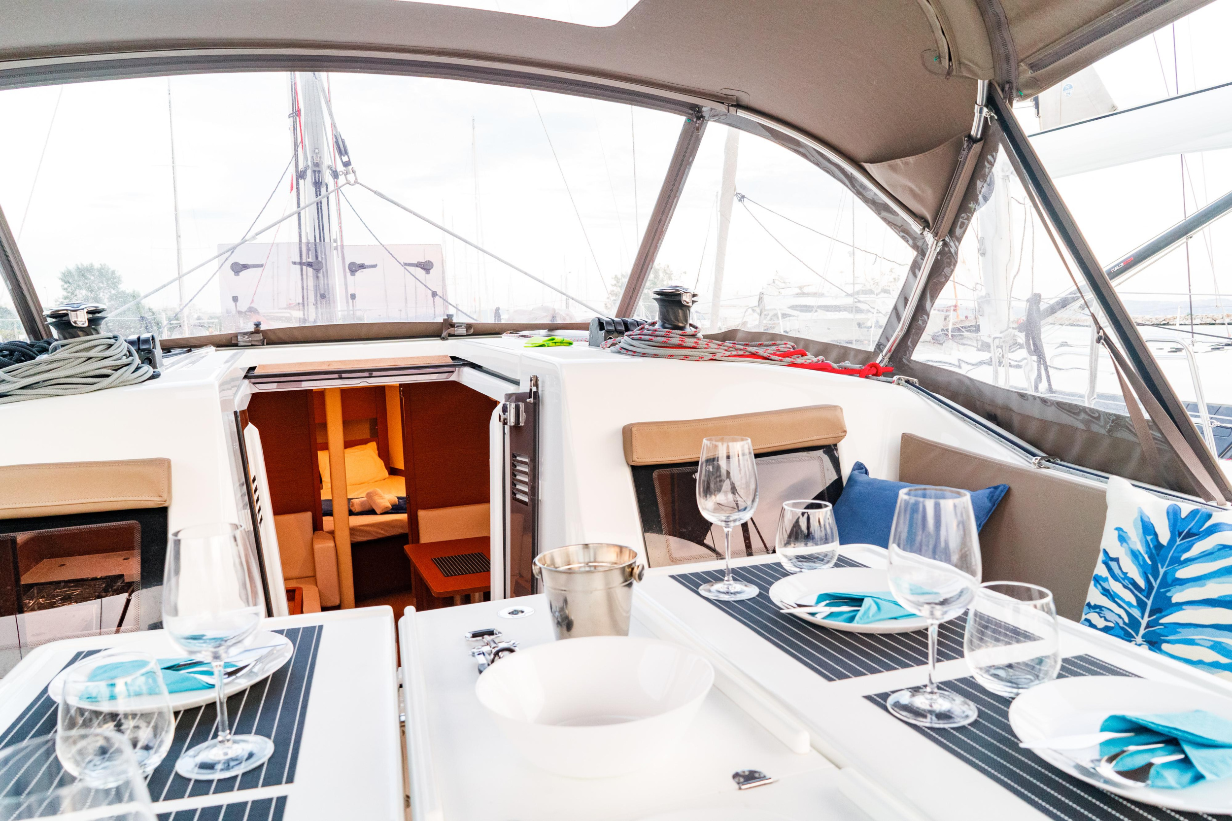 Sun Odyssey 410 — photo 39