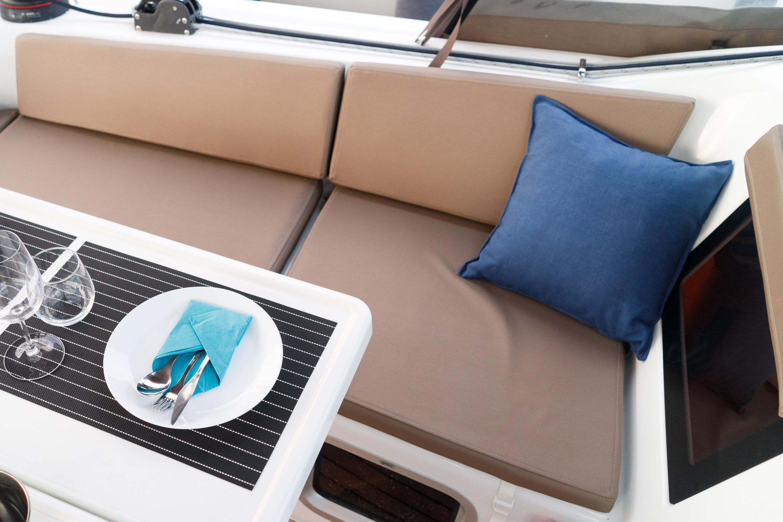 Sun Odyssey 410 — photo 48