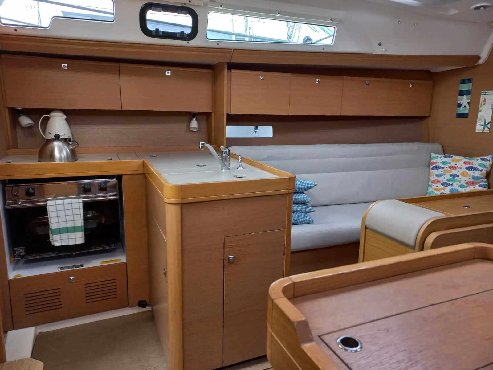 Dufour 350 Grand Large — photo 9