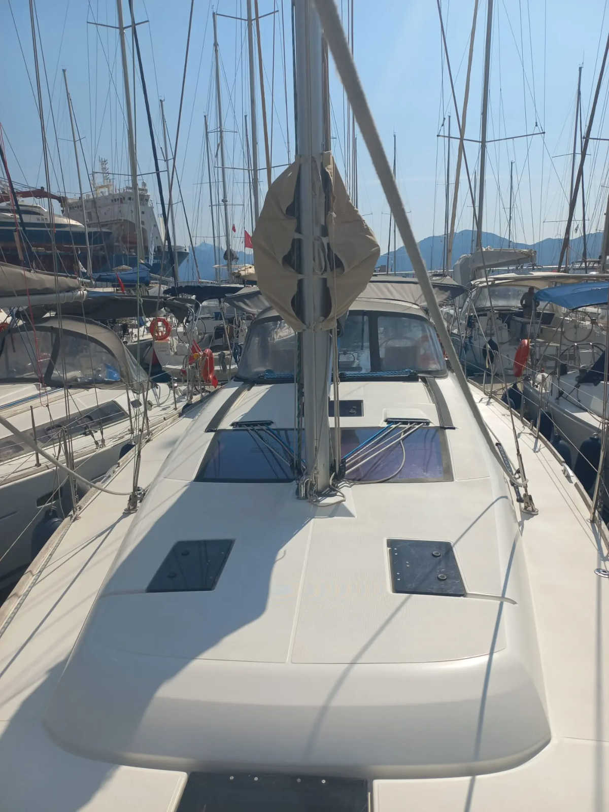 Dufour 410 Grand Large — photo 4