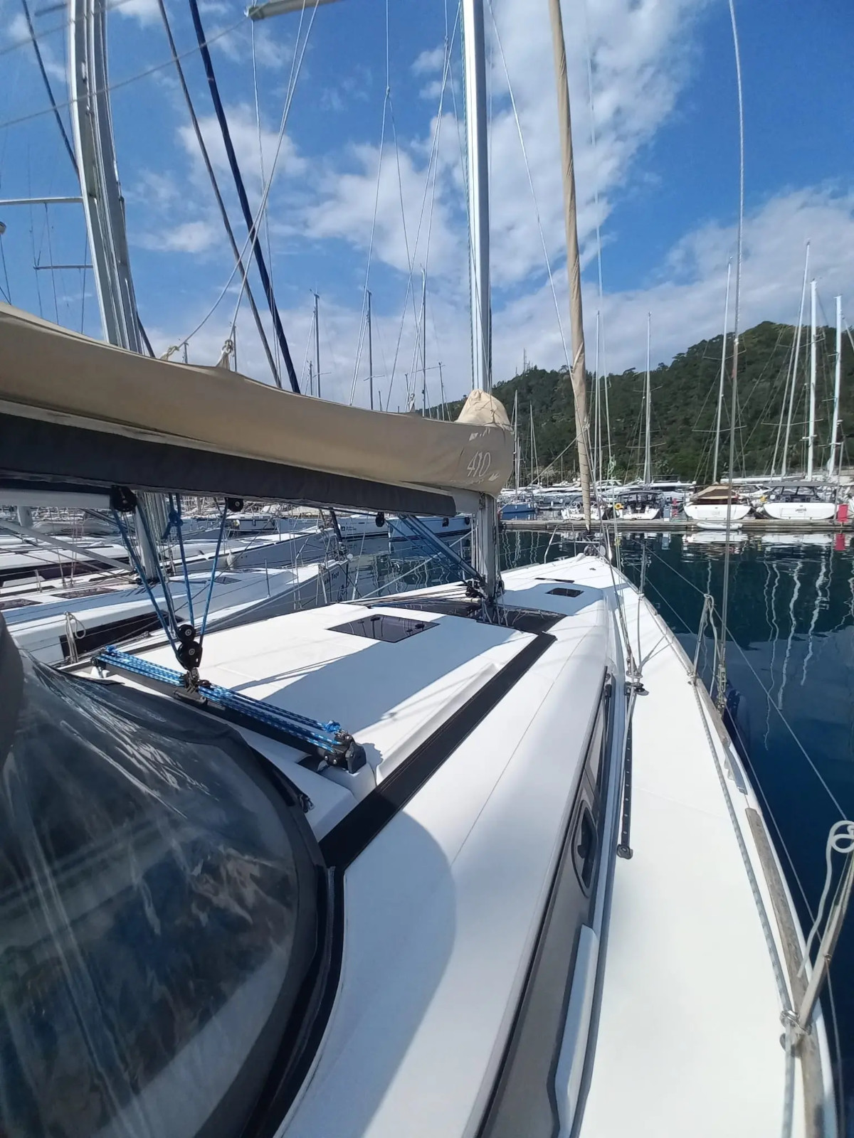 Dufour 410 Grand Large — photo 20