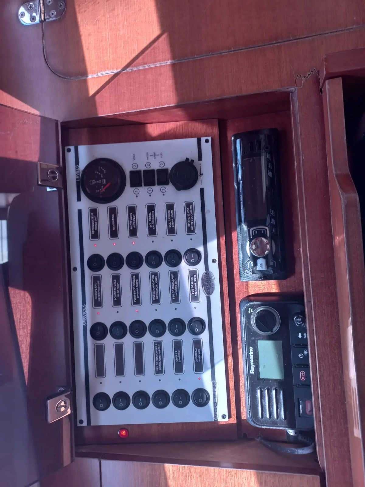 Dufour 410 Grand Large — photo 21