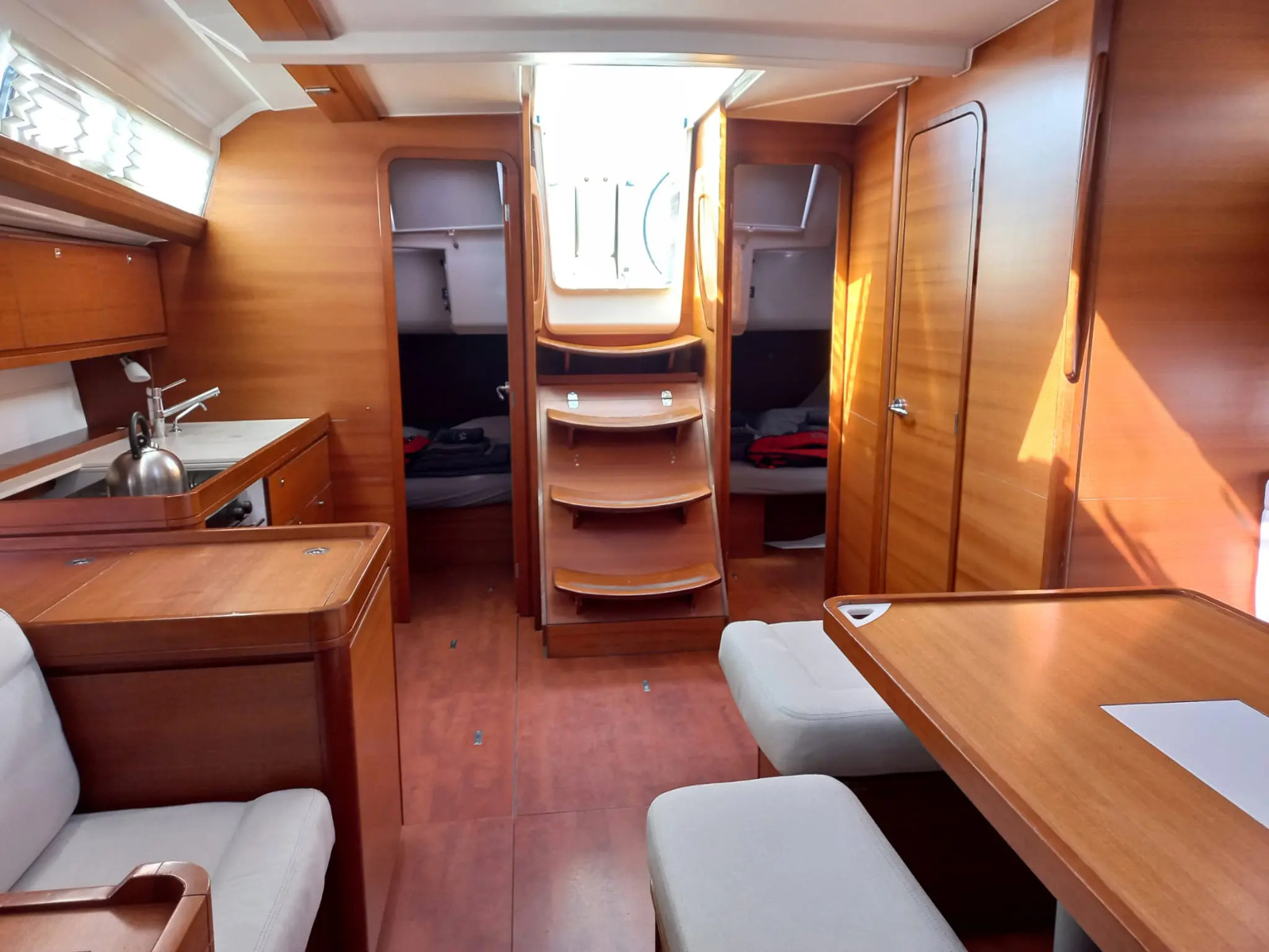 Dufour 410 Grand Large — photo 2