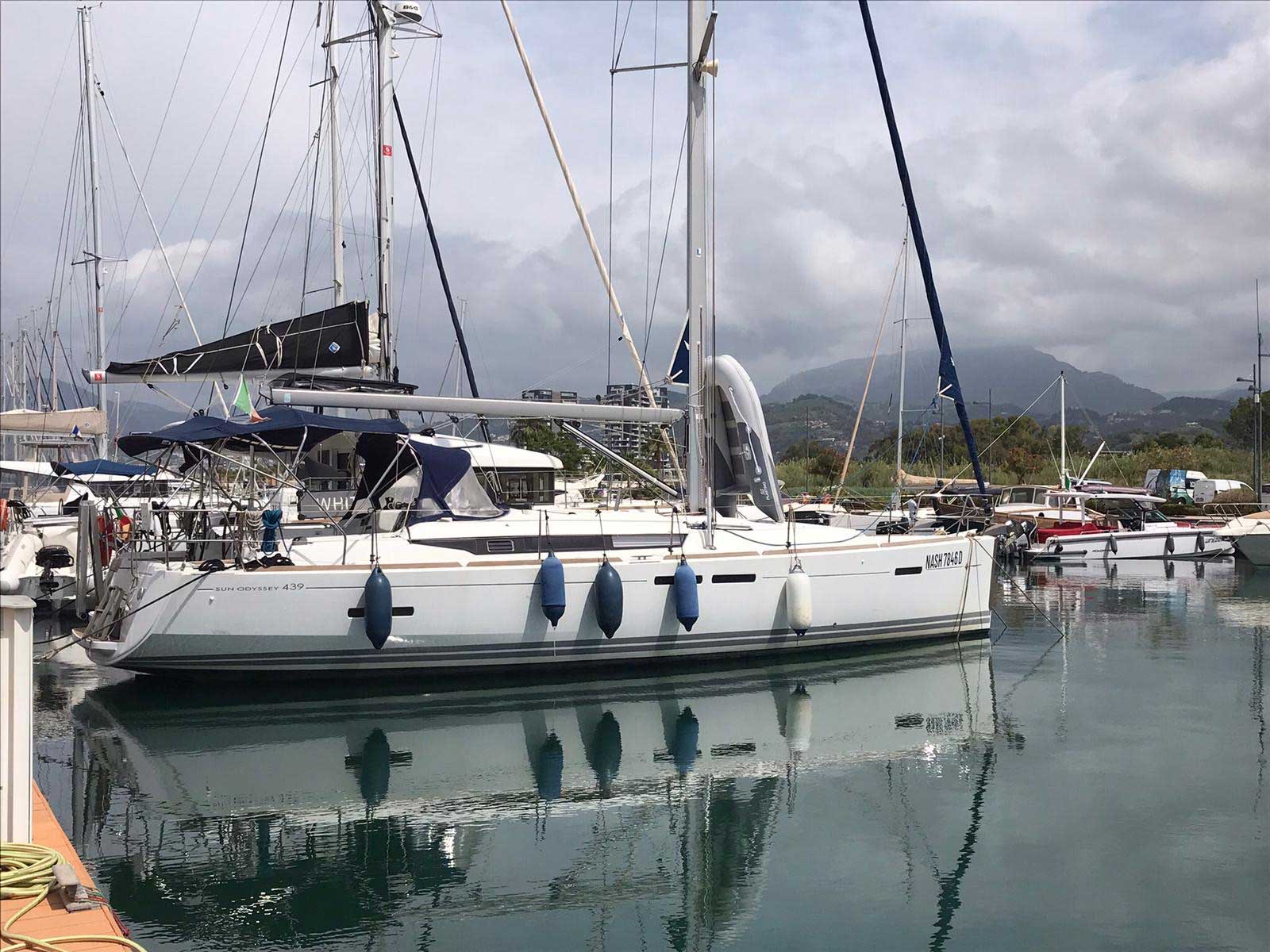 Sun Odyssey 439 — photo 1