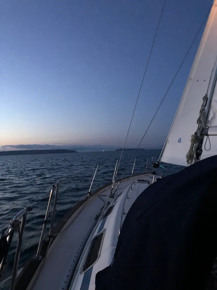 Bavaria 42 Cruiser — photo 14