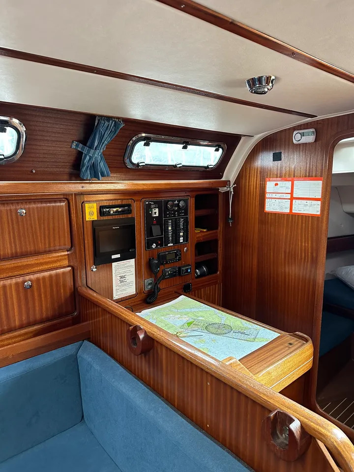 Bavaria 42 Cruiser — photo 4
