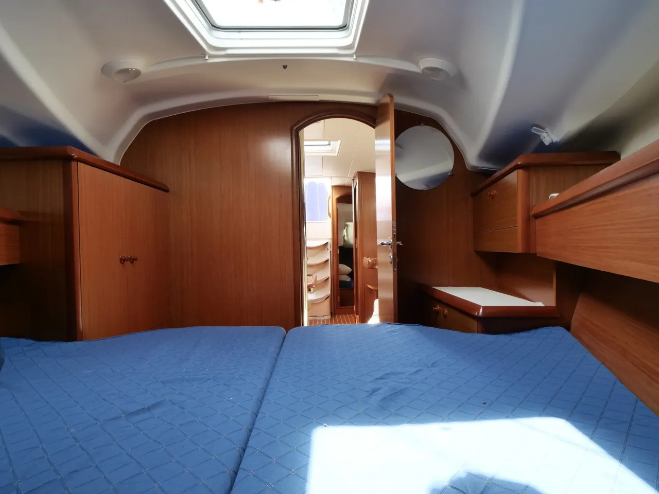 Sun Odyssey 37 — photo 4