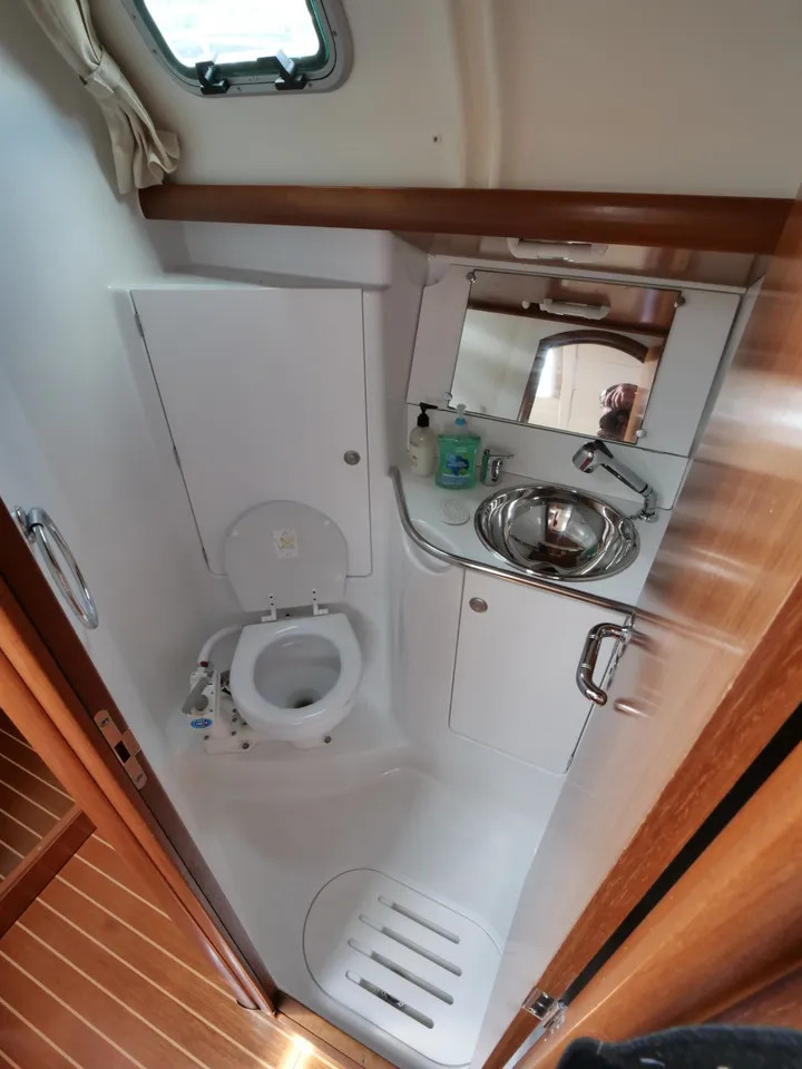 Sun Odyssey 37 — photo 13