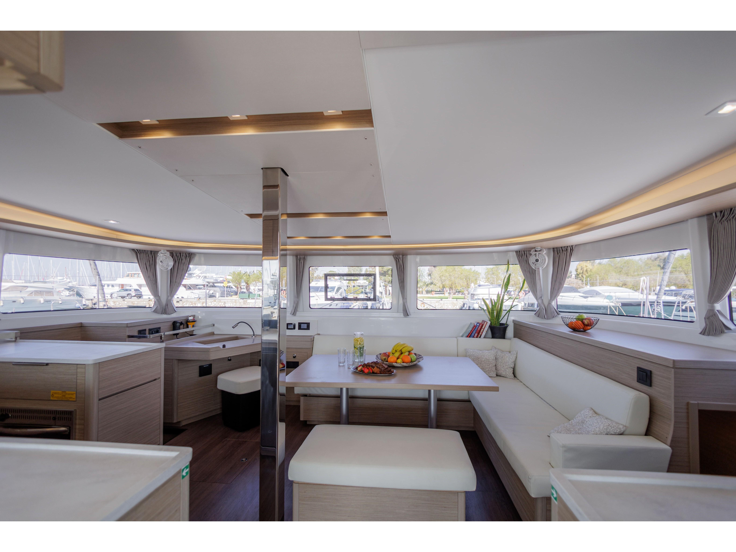 Lagoon 46 — photo 22