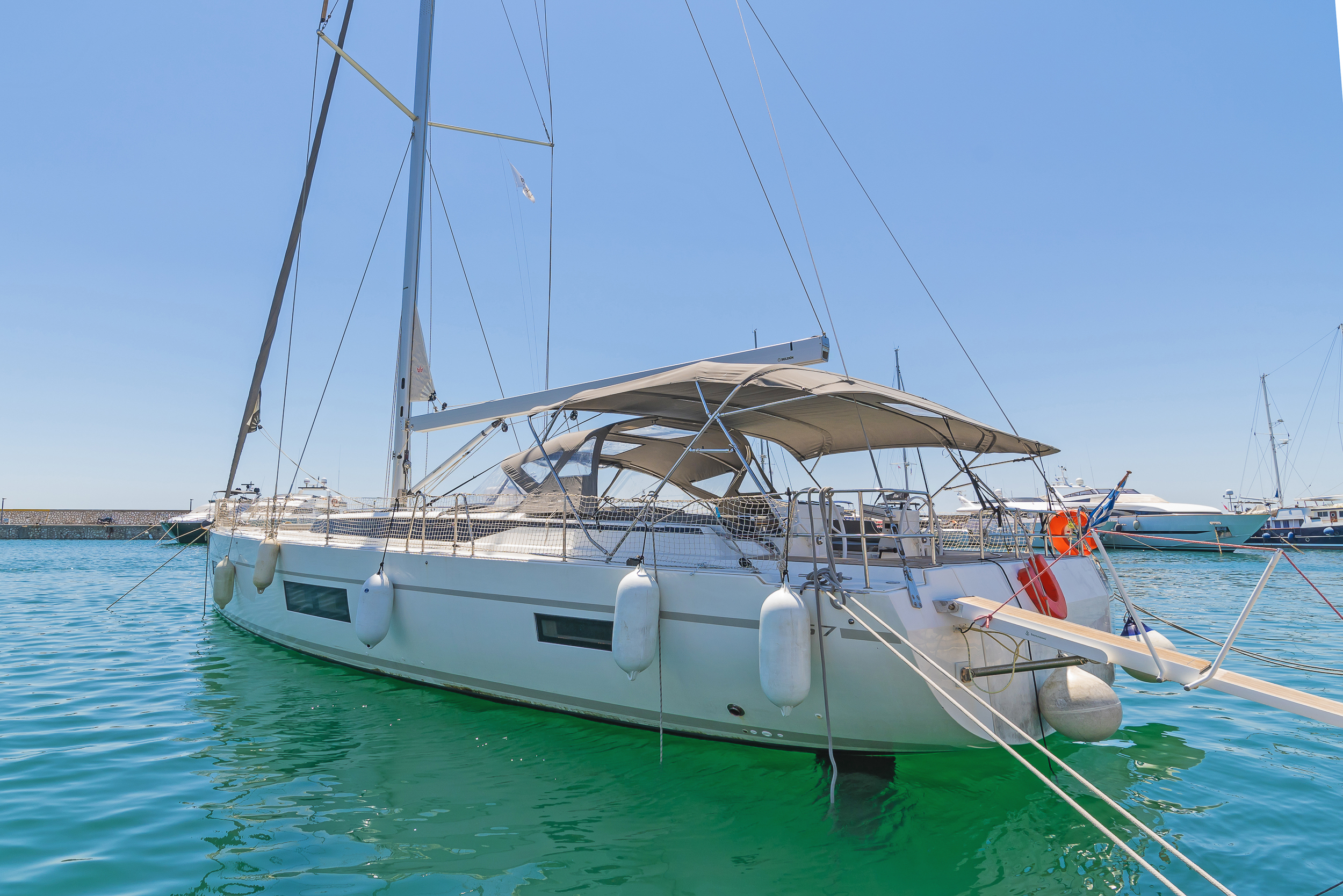 Bavaria C57 — photo 12
