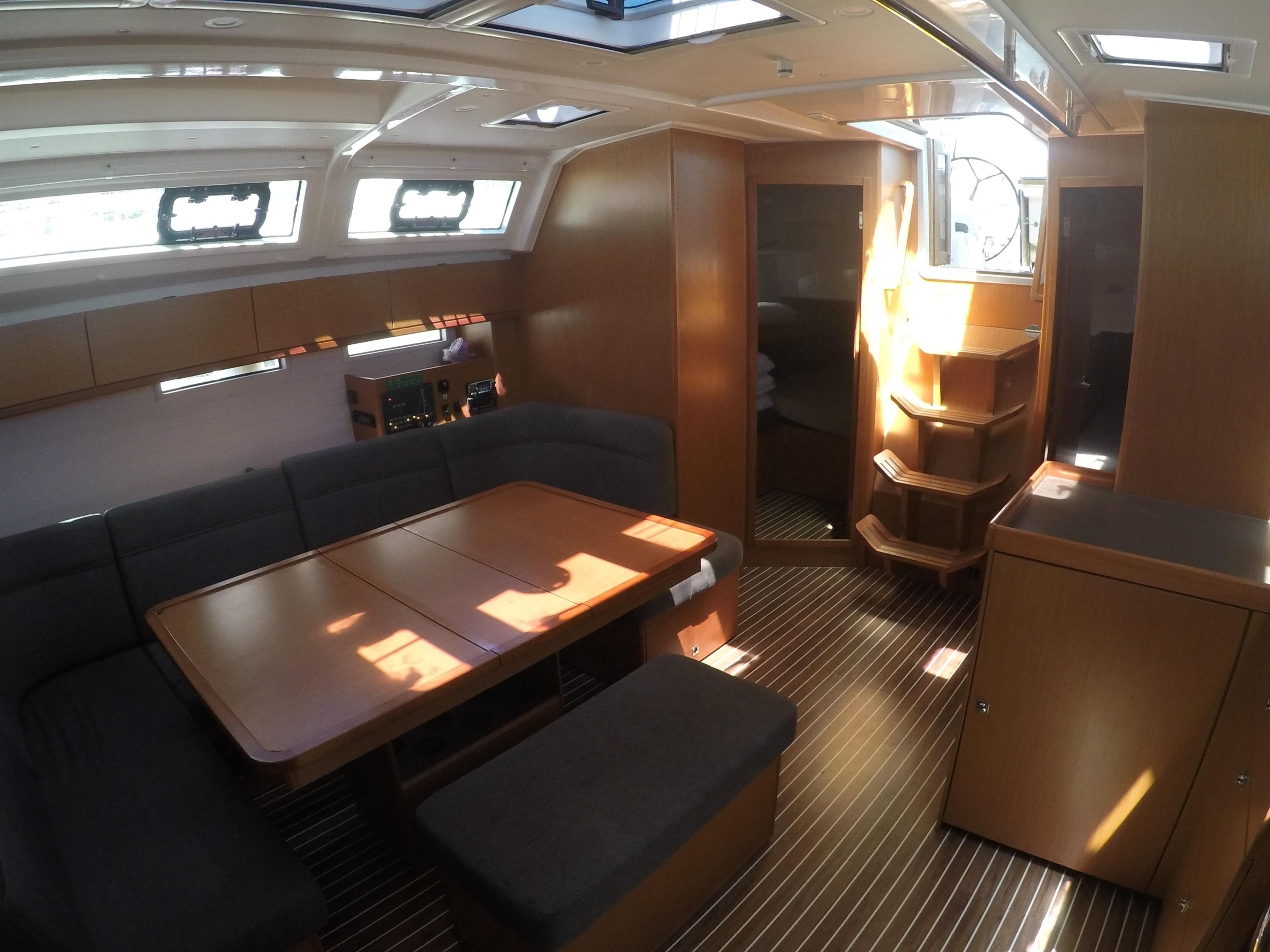 Bavaria 46 Cruiser — photo 5