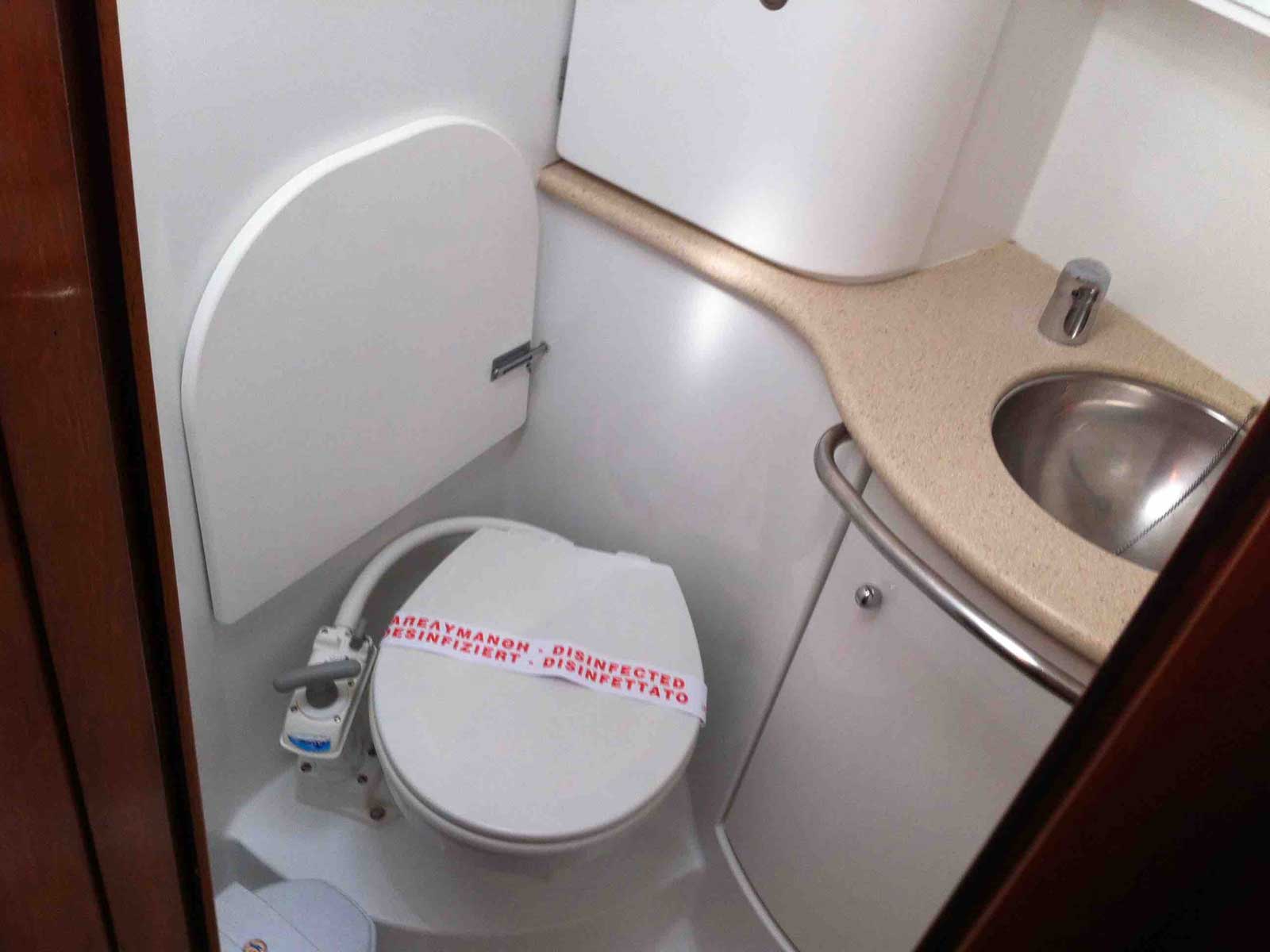 Sun Odyssey 49DS — photo 7