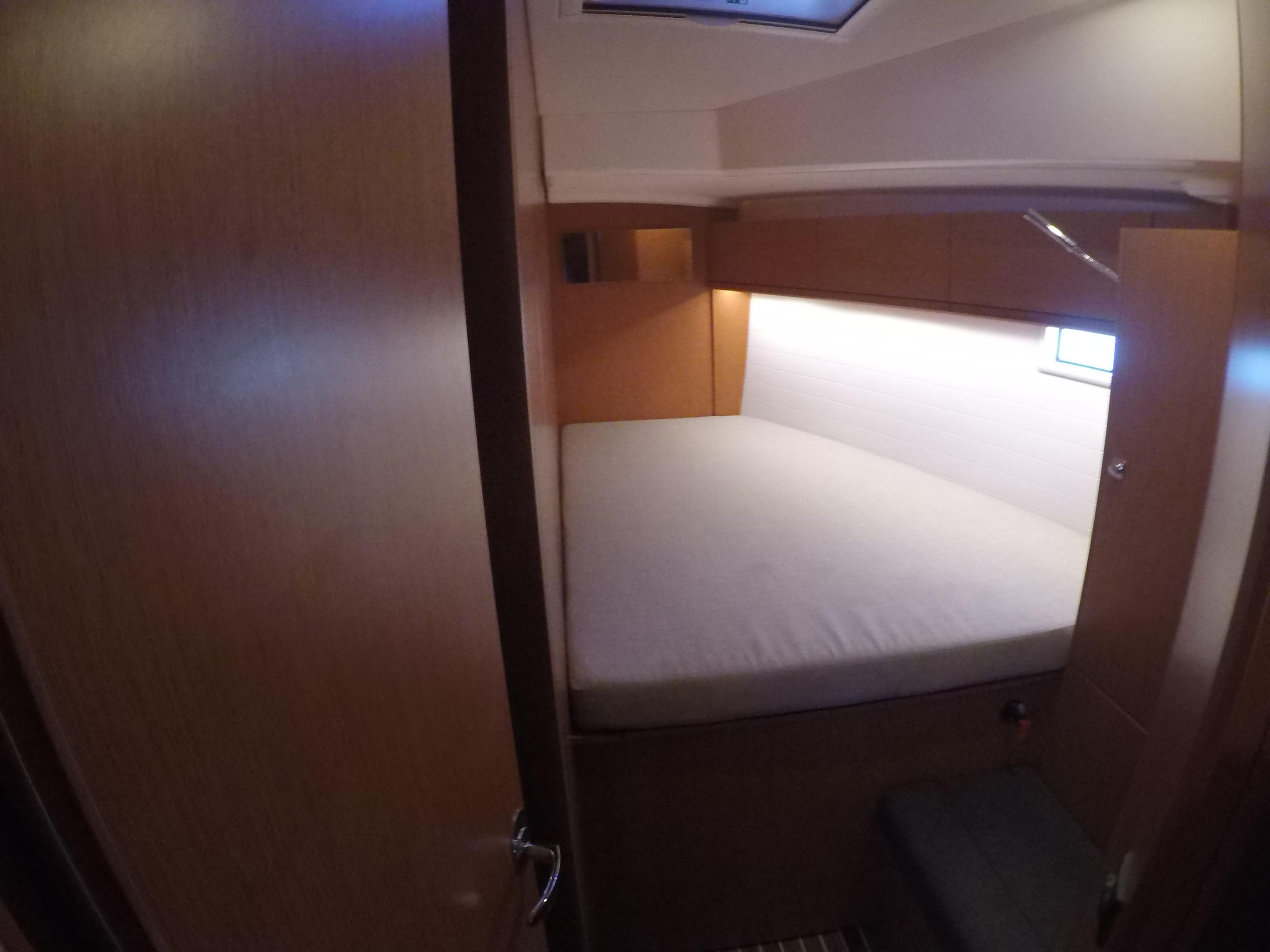 Bavaria 46 Cruiser — photo 13