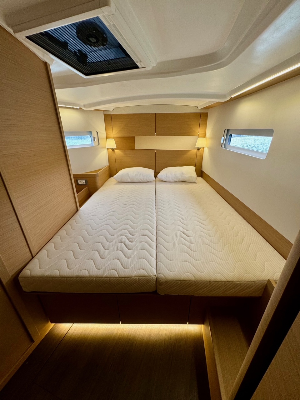 Sun Odyssey 410 — photo 9