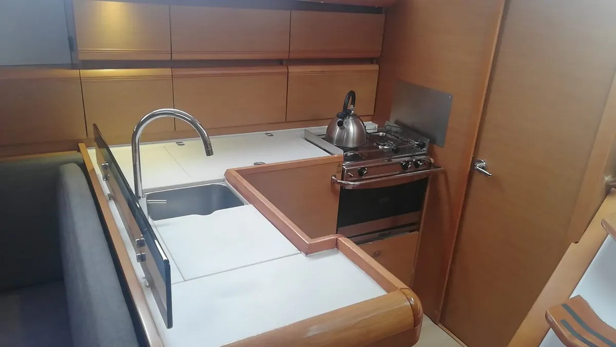 Sun Odyssey 439 — photo 2