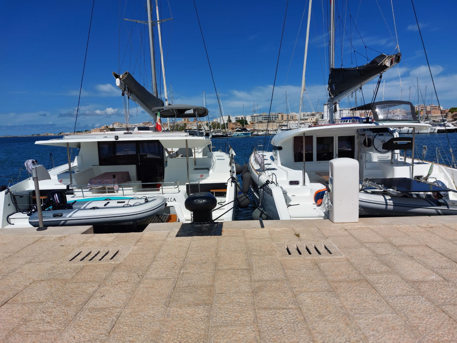 Lagoon 40 — photo 21