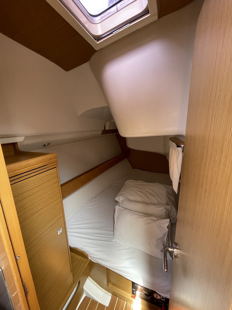 Sun Odyssey 36i — photo 10