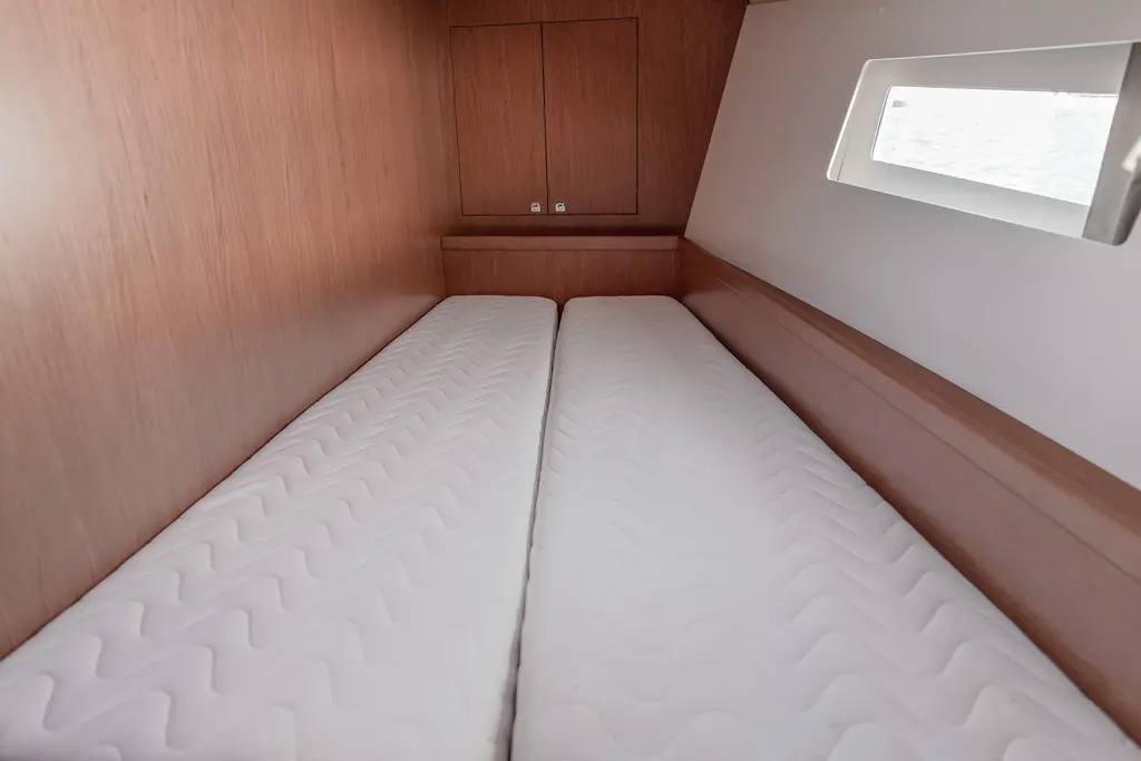 Oceanis 45 (4 cabins) — photo 5