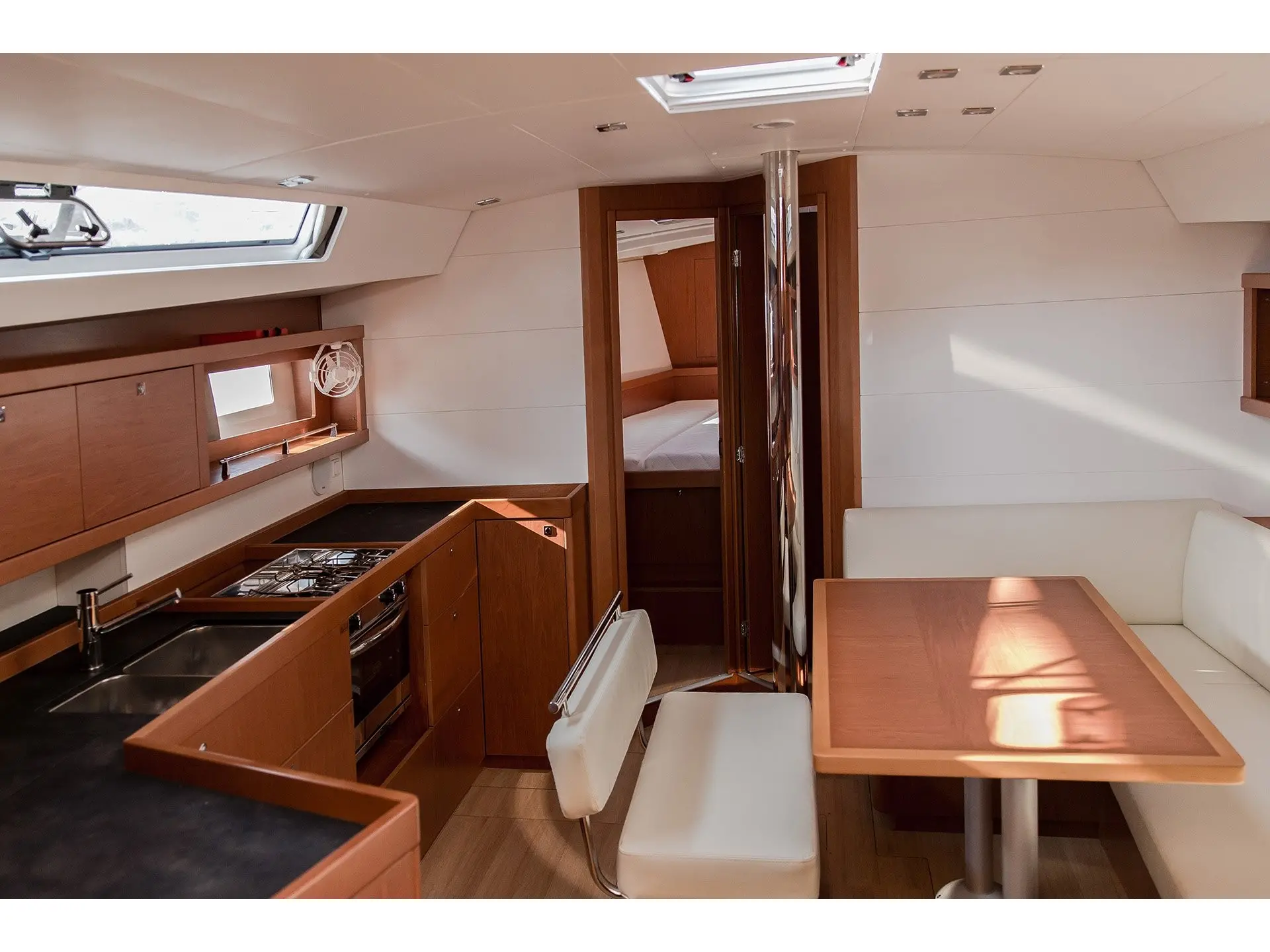 Oceanis 45 (4 cabins) — photo 14