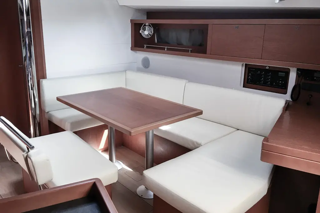 Oceanis 45 (4 cabins) — photo 18