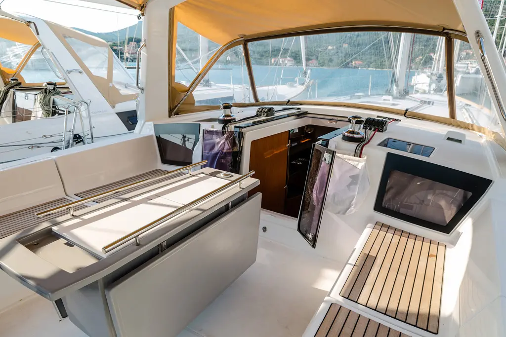 Oceanis 45 (4 cabins) — photo 9