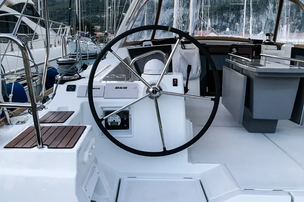 Oceanis 45 (4 cabins) — photo 4