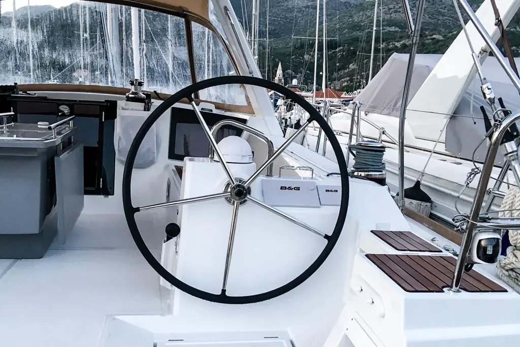 Oceanis 45 (4 cabins) — photo 8