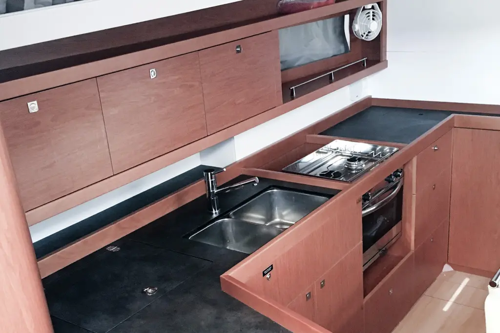 Oceanis 45 (4 cabins) — photo 9