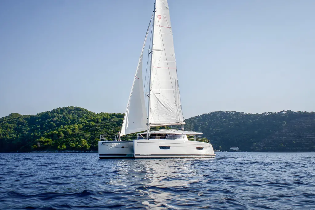 Helia 44 (4 cabs) — photo 4