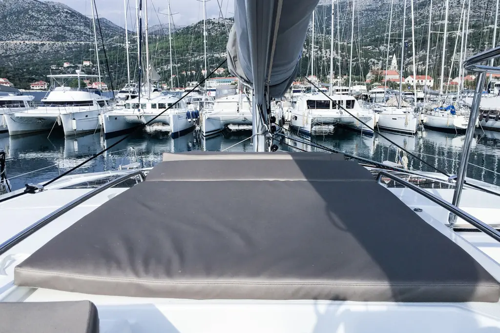 Helia 44 (4 cabs) — photo 14