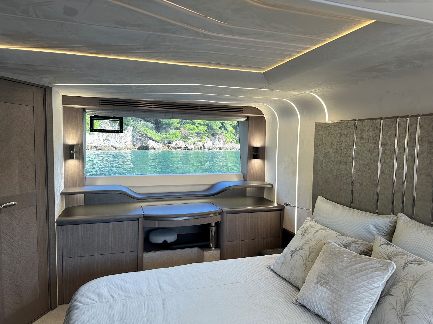 Galeon 680 Fly — photo 41