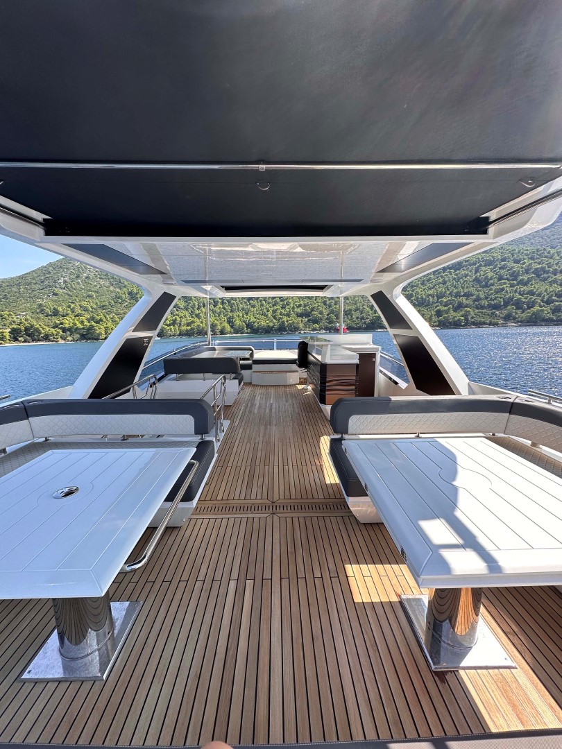 Galeon 680 Fly — photo 15