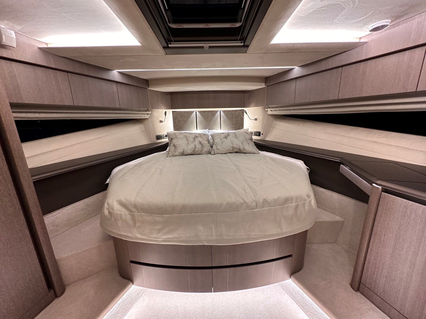 Galeon 680 Fly — photo 33