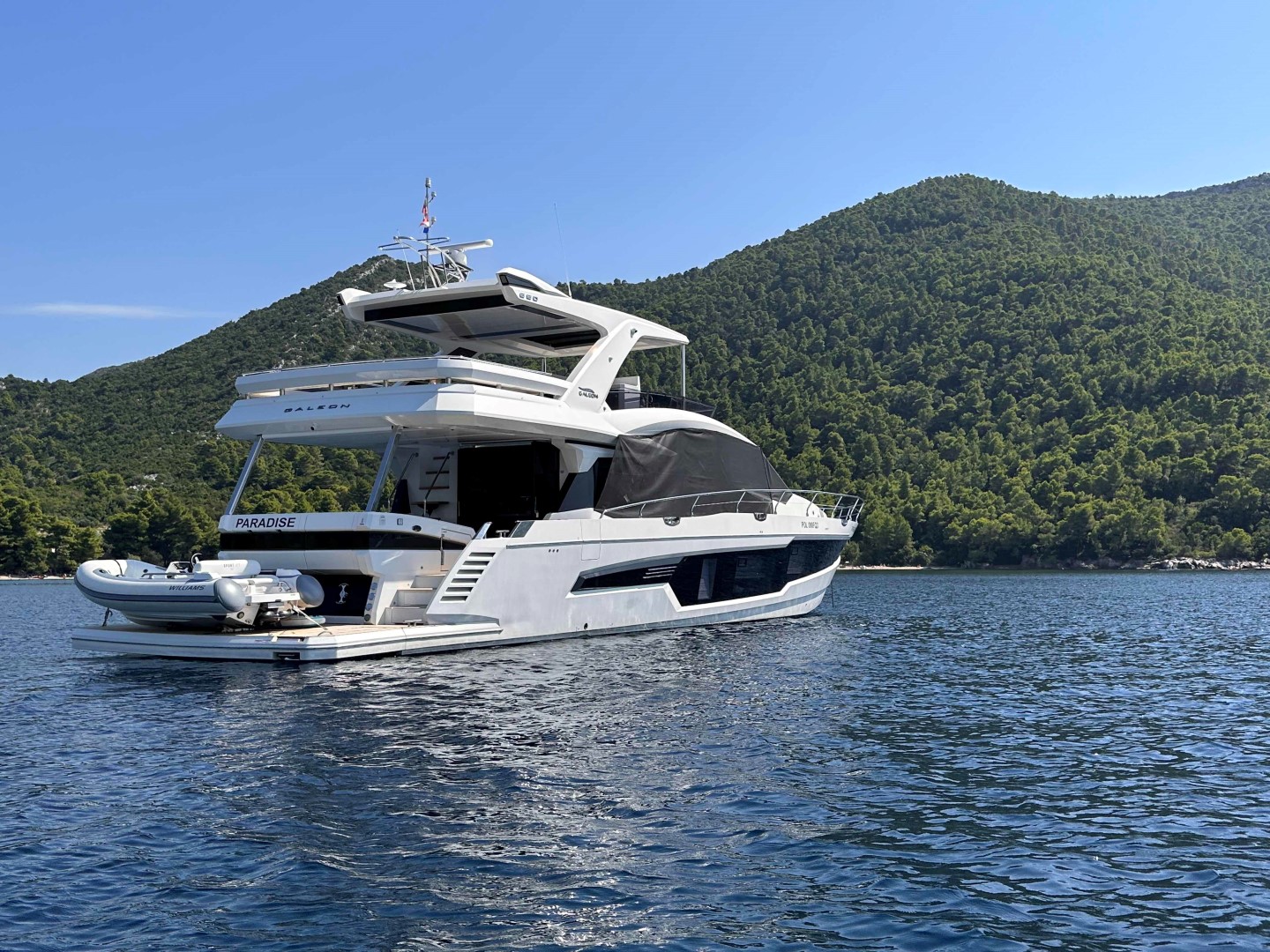 Galeon 680 Fly — photo 36