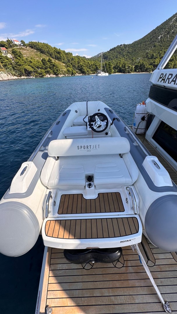 Galeon 680 Fly — photo 14